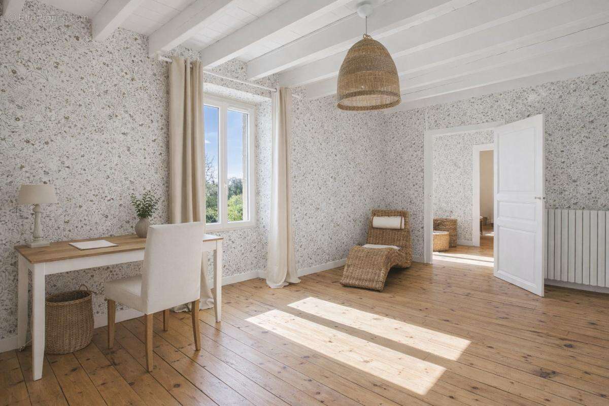 maison en pierre rénovée 204 m², parc arboré, dépendances 15 mn de NIORT - photo 6