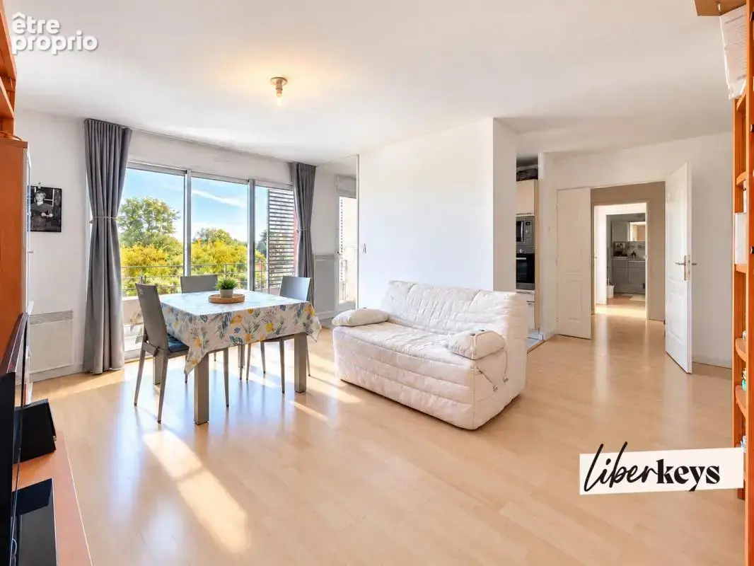 À vendre à Olivet (45160) – Appartement Type 3 de 62,89 m² avec loggia et deux places de parking - photo 3