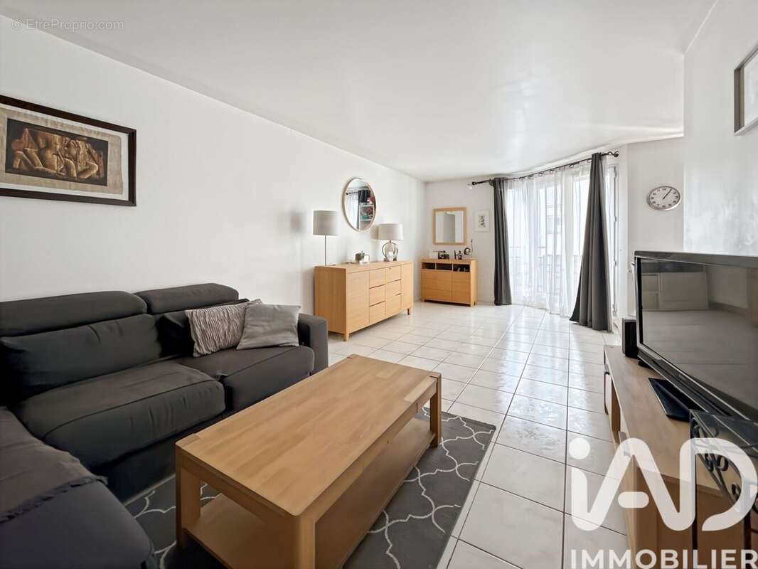 Photo 2 - Appartement à CHOISY-LE-ROI