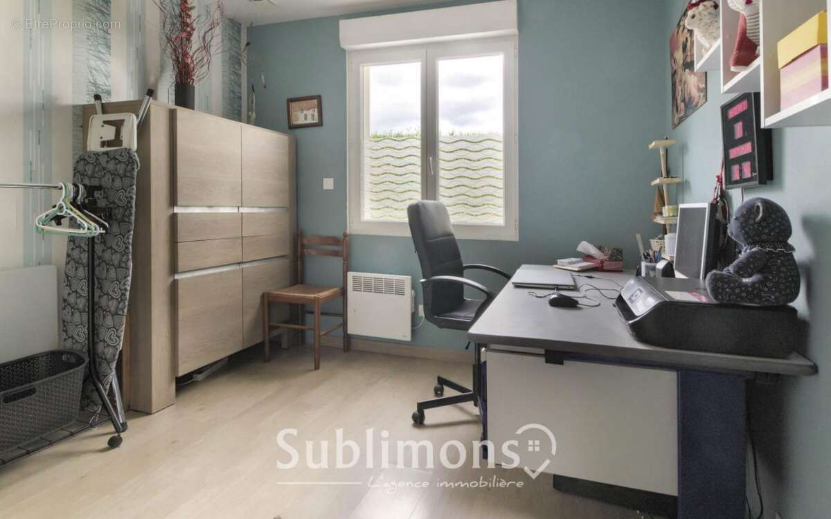 Maison à LA CHAPELLE-DES-MARAIS