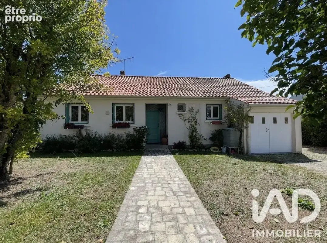 Photo 1 - Maison à MAUZE-SUR-LE-MIGNON