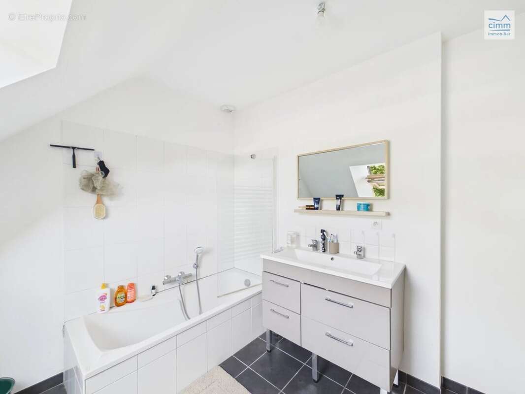 Maison de 83 m² sur un terrain de 1077 m² - photo 12