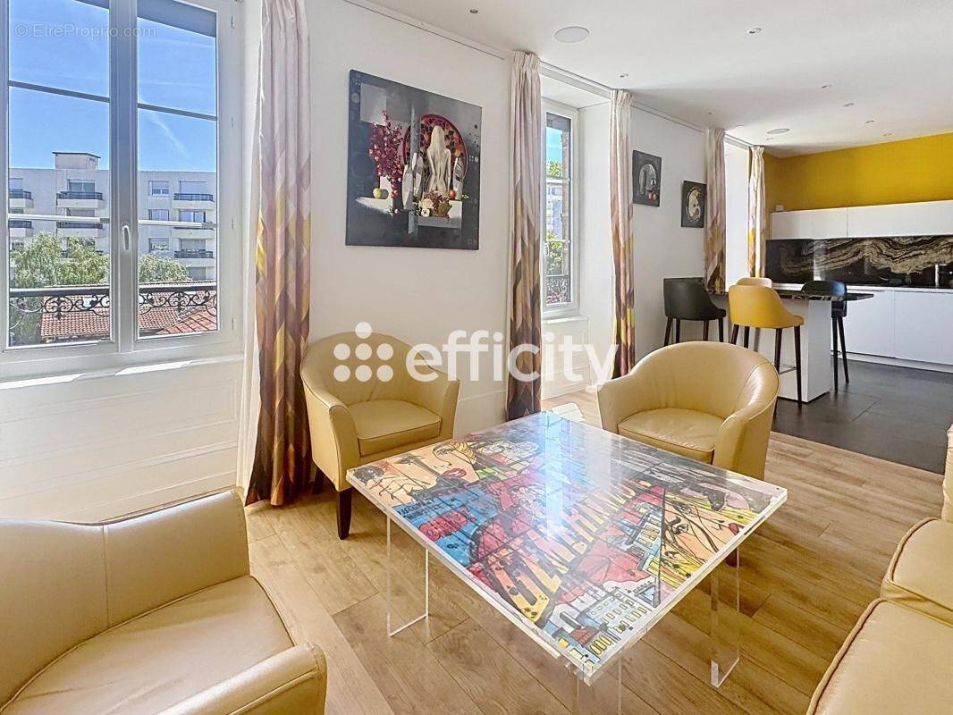 Appartement à CHAMALIERES