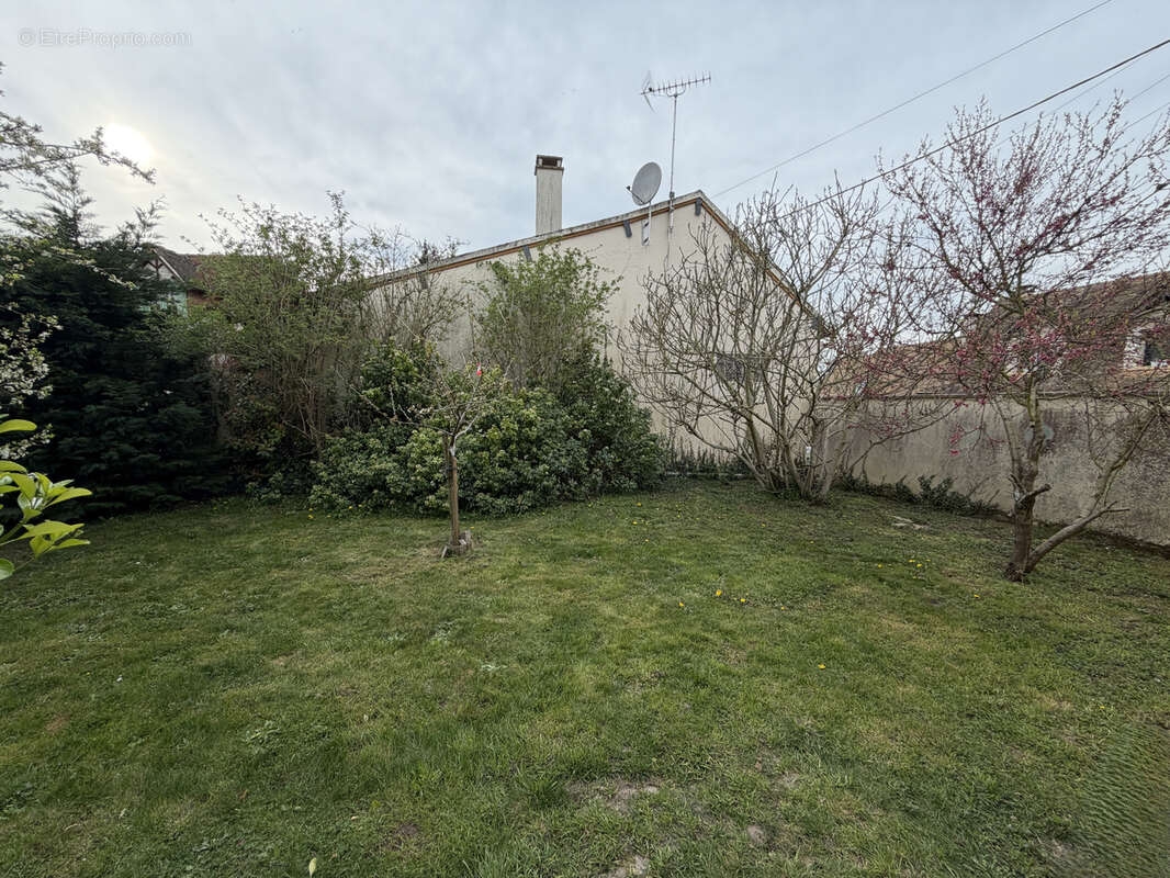 Maison à ANET
