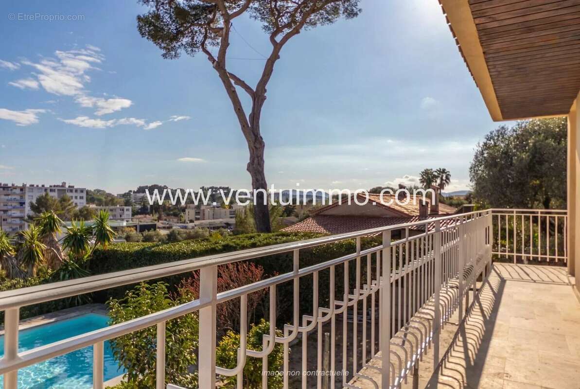 Maison mitoyenne de 110 m² avec piscine à Mougins - photo 6