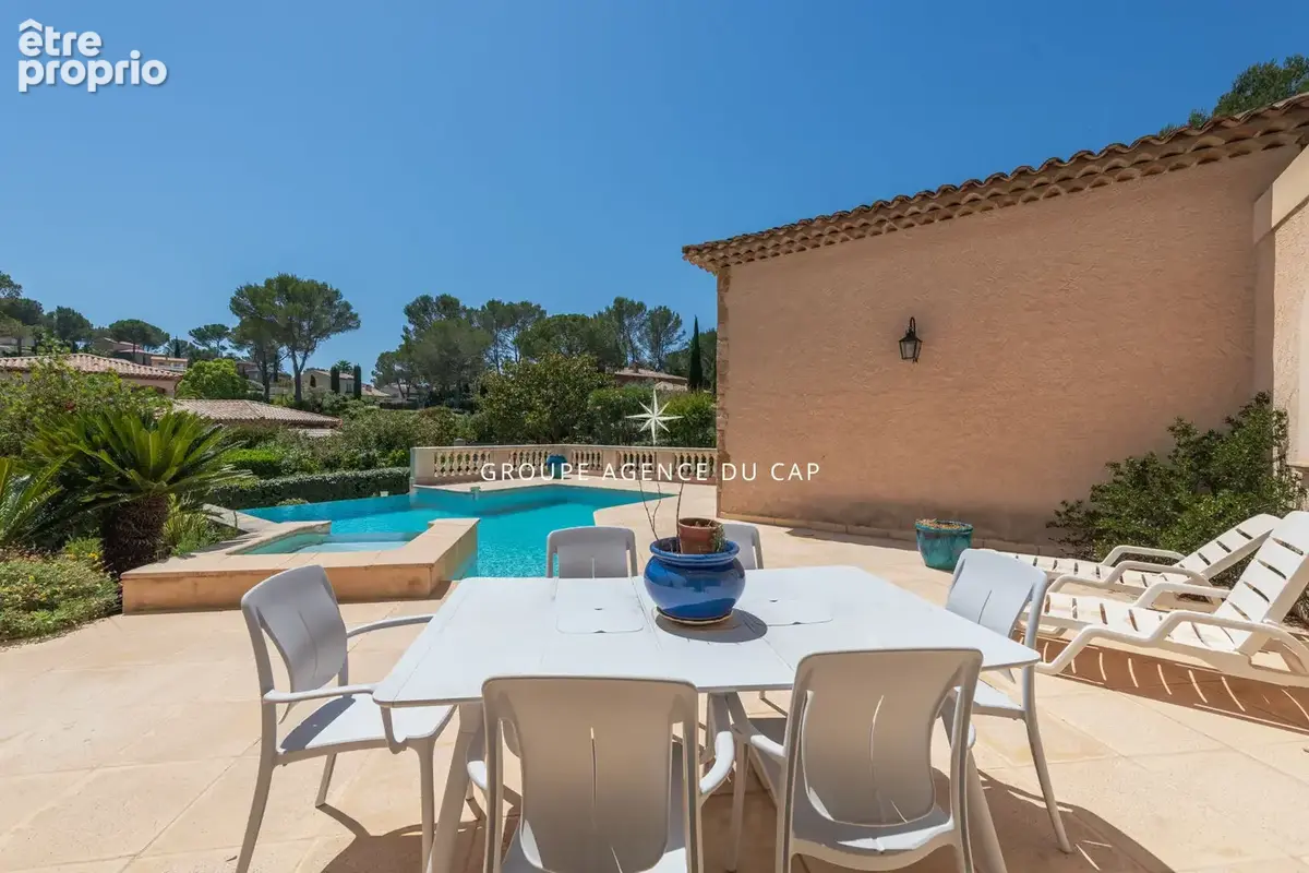 Valescure coeur des golfs villa 5 pieces avec piscine garage - photo 3