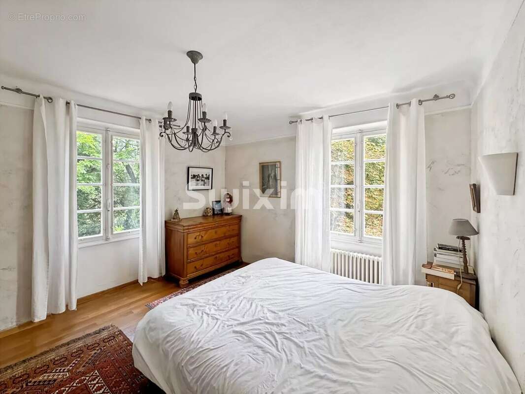 Maison à VIVIERS