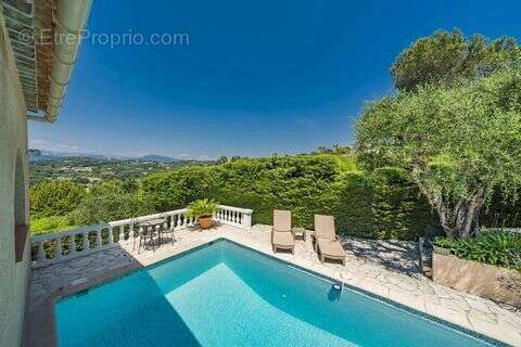 Maison à MOUGINS