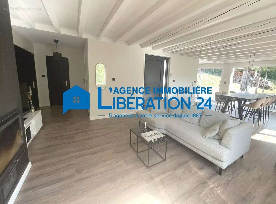 Maison plain pied 105 m² Sous Sol 115 m² Terrain 1289 m² - photo 6