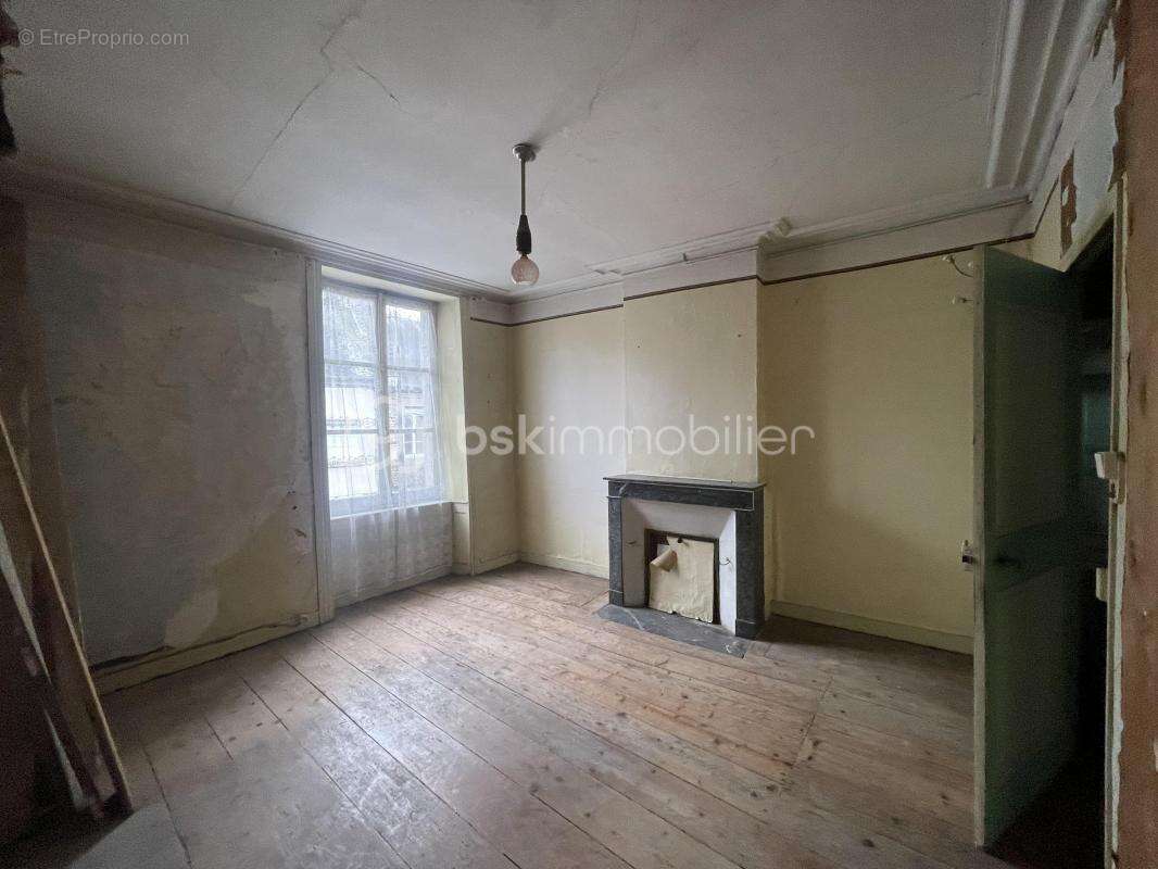 Maison à TESSY-SUR-VIRE