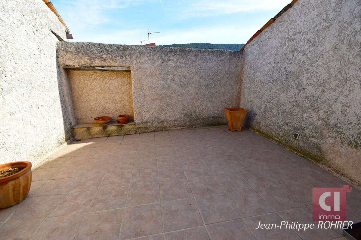 Maison à AUPS
