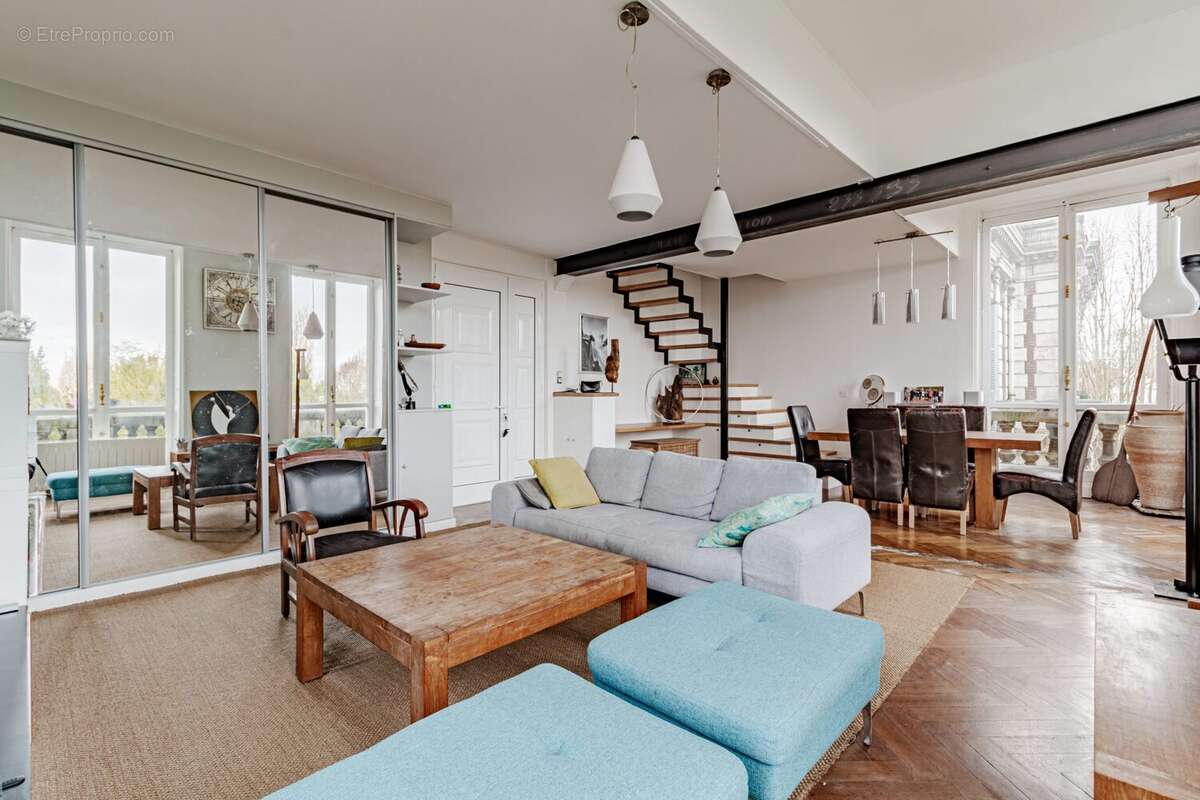 Appartement à COMPANS