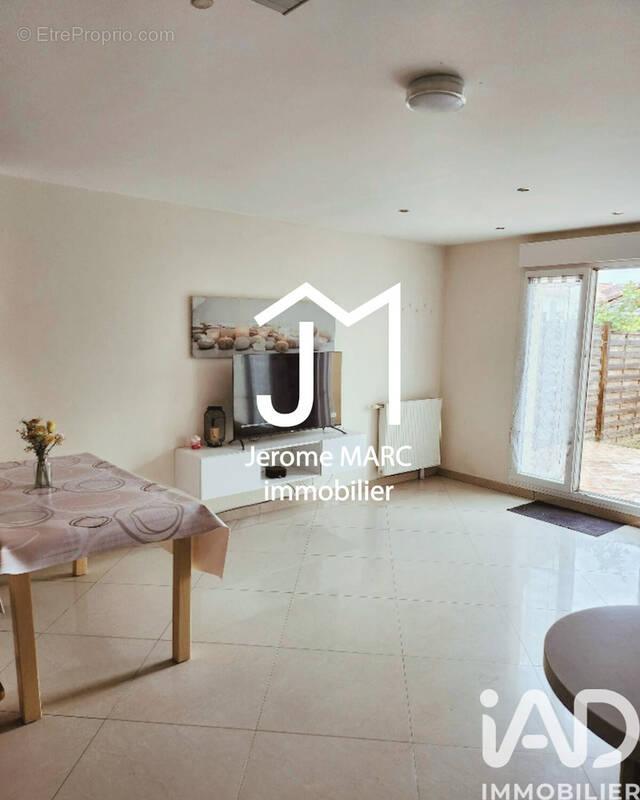 Photo 1 - Maison à SARCELLES