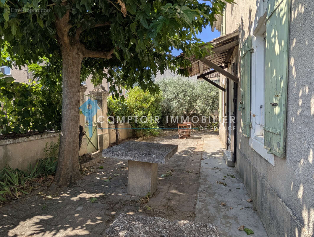 Maison à MAUBEC