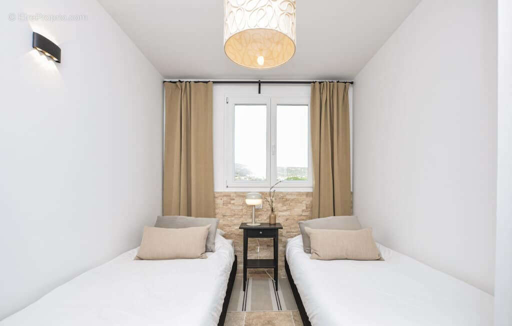 Maison à PLAN-DE-LA-TOUR