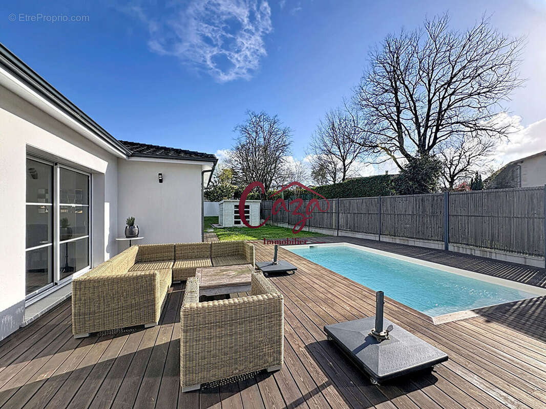 Maison à FARGUES-SAINT-HILAIRE