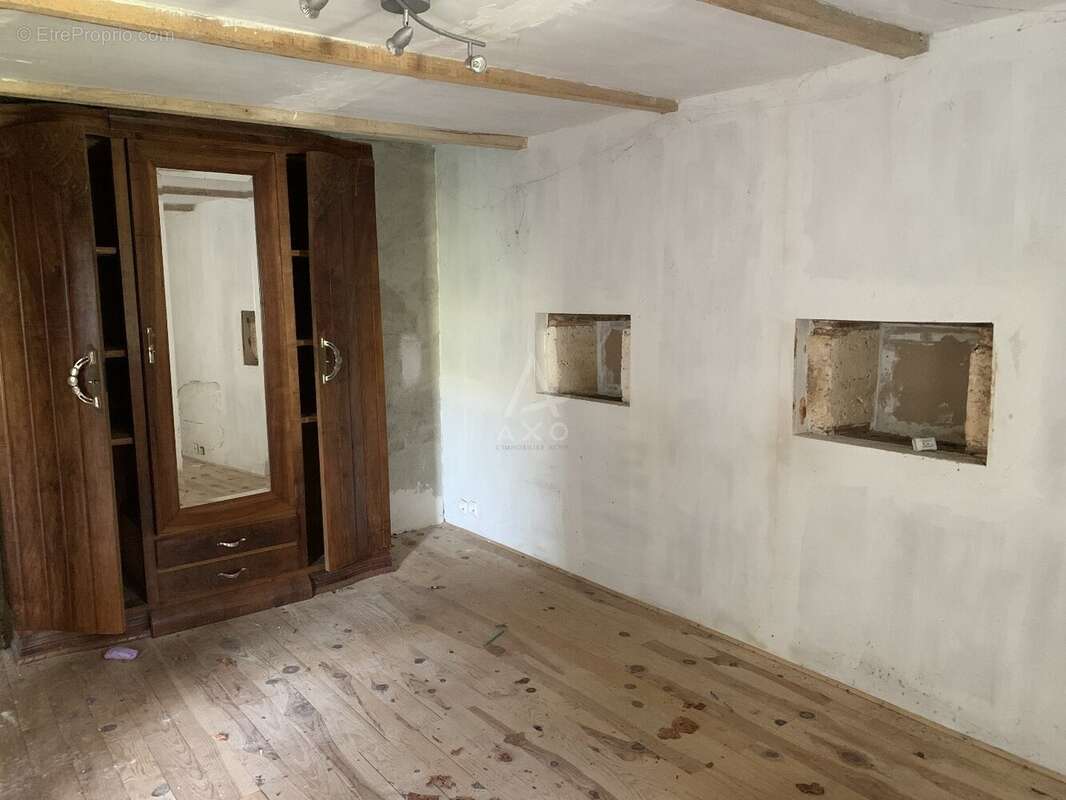 Ensemble immobilier proche de la Rochefoucauld - photo 7