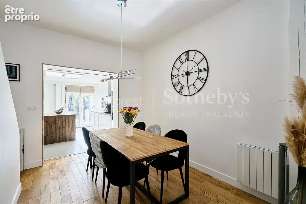 Maison 4 pièces, 2 salle de bains, joli jardin - photo 9