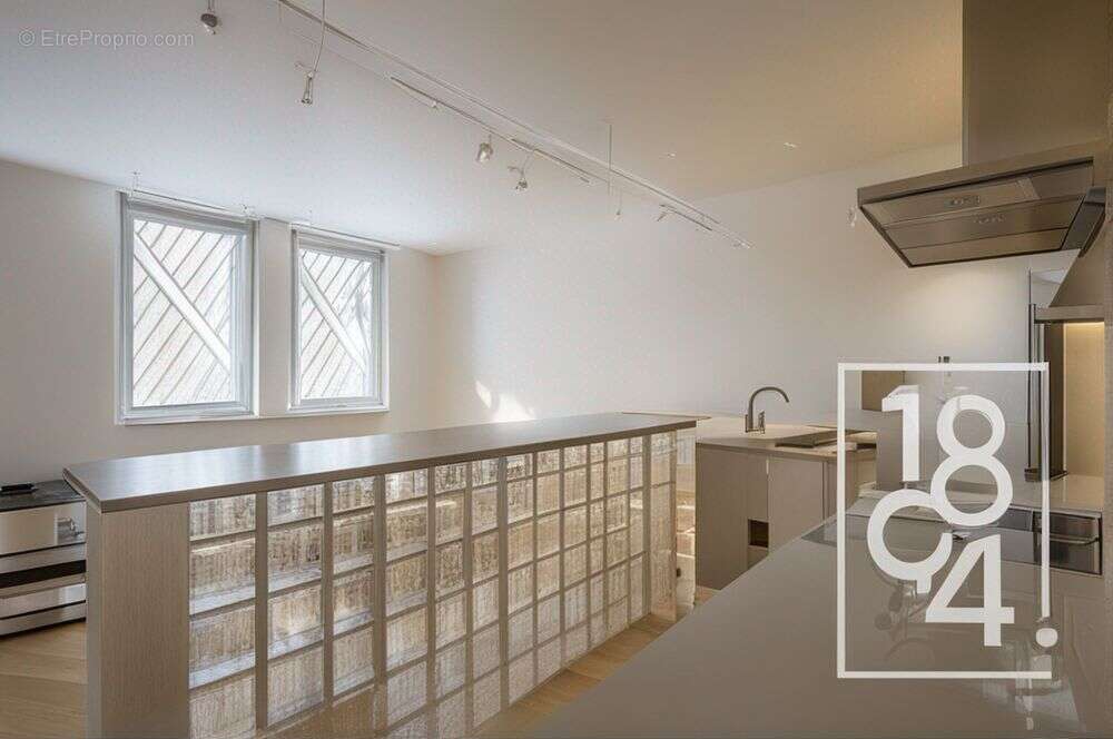 Appartement à MARSEILLE-6E