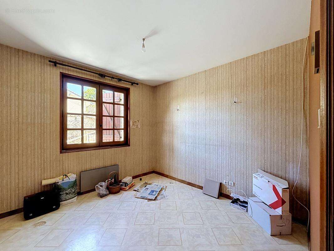 Maison à CONDRIEU