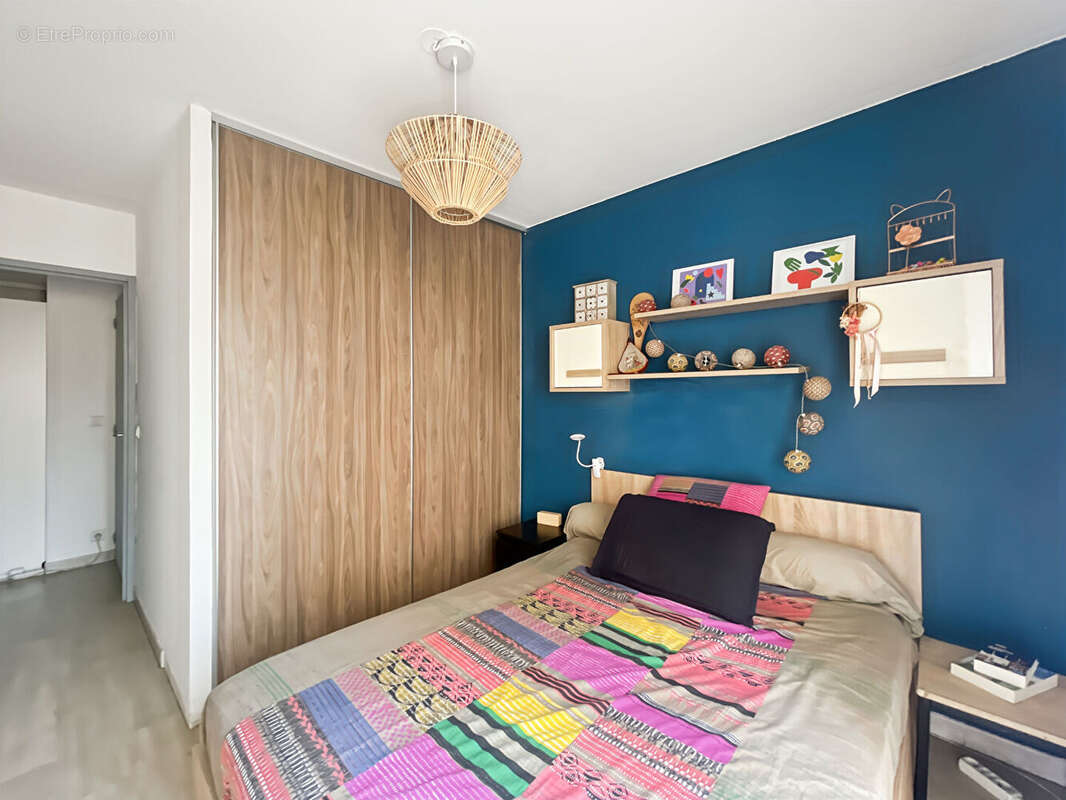 Appartement à MOUANS-SARTOUX