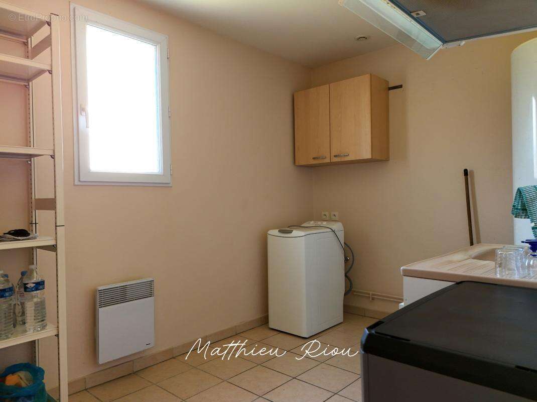 Maison 89 m² à Saint-Agnant-De-Versillat  - photo 8