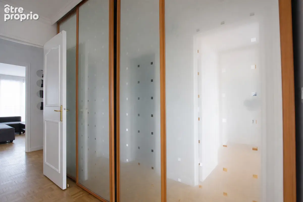 Appartement Montrouge 3 pièce(s) 69.25 m2 Parking et cave - photo 4