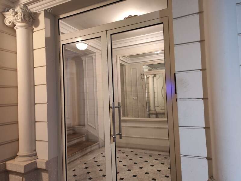 Appartement à PARIS-6E