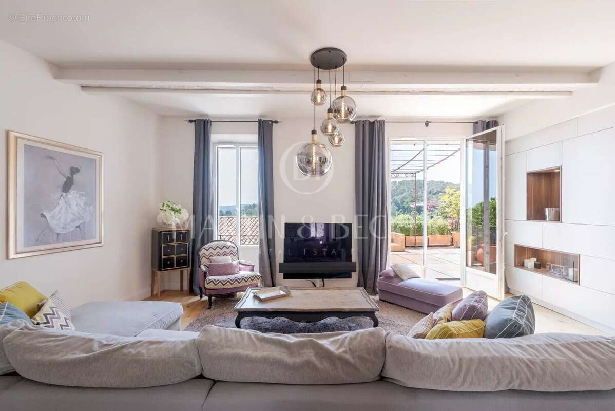 Maison à LA COLLE-SUR-LOUP