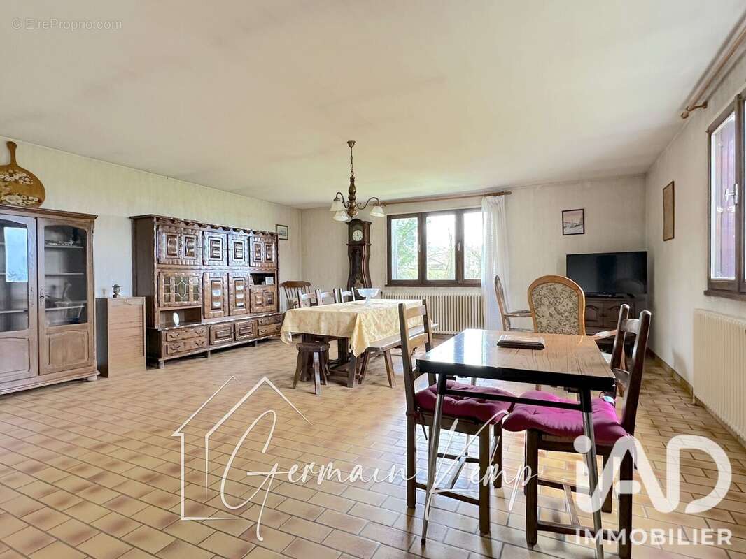 Maison 150 m² à Les Abrets  - photo 4