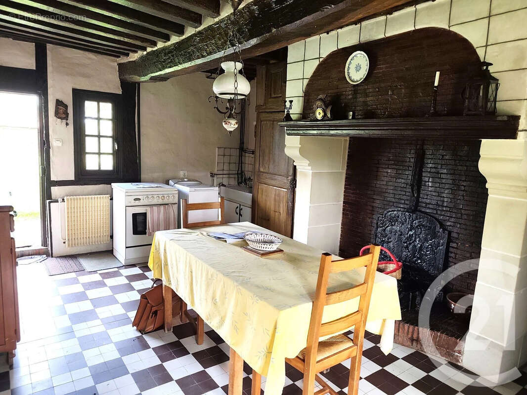 Maison à FOLLEVILLE