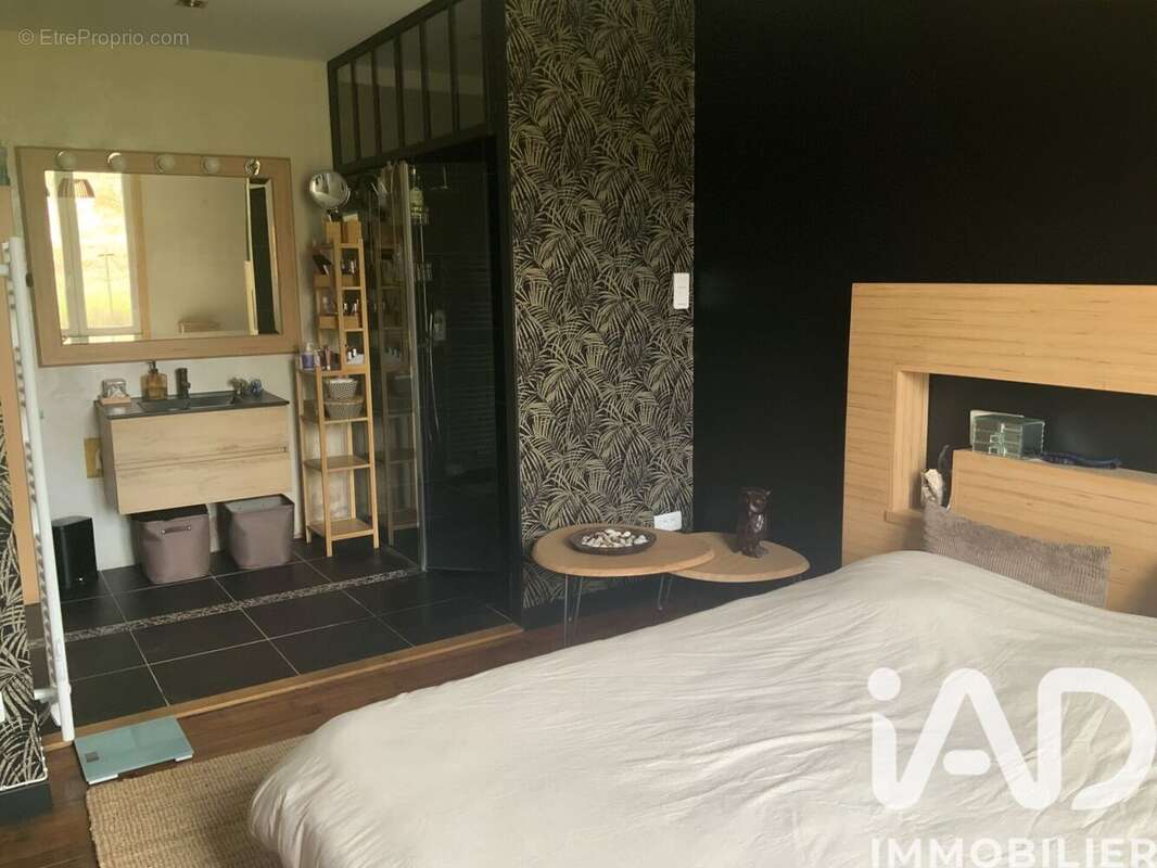 Maison 260 m² à Saint-Remy  - photo 3