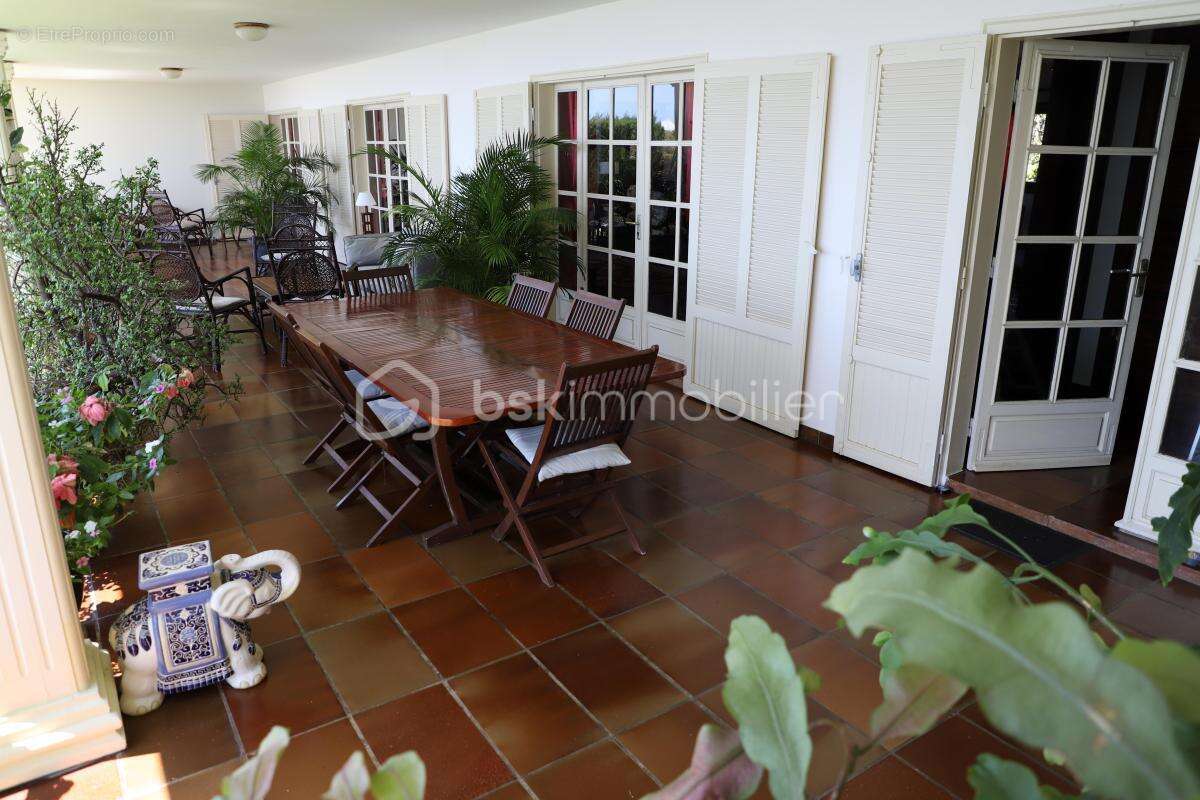 Maison à SAINT-DENIS