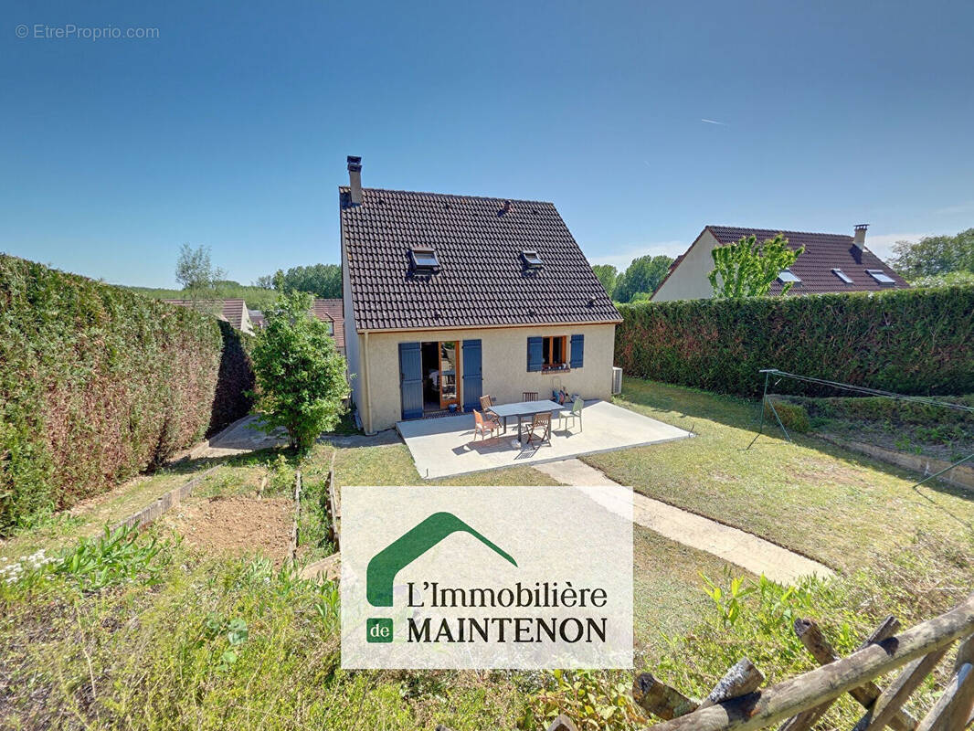 Maison à MAINTENON