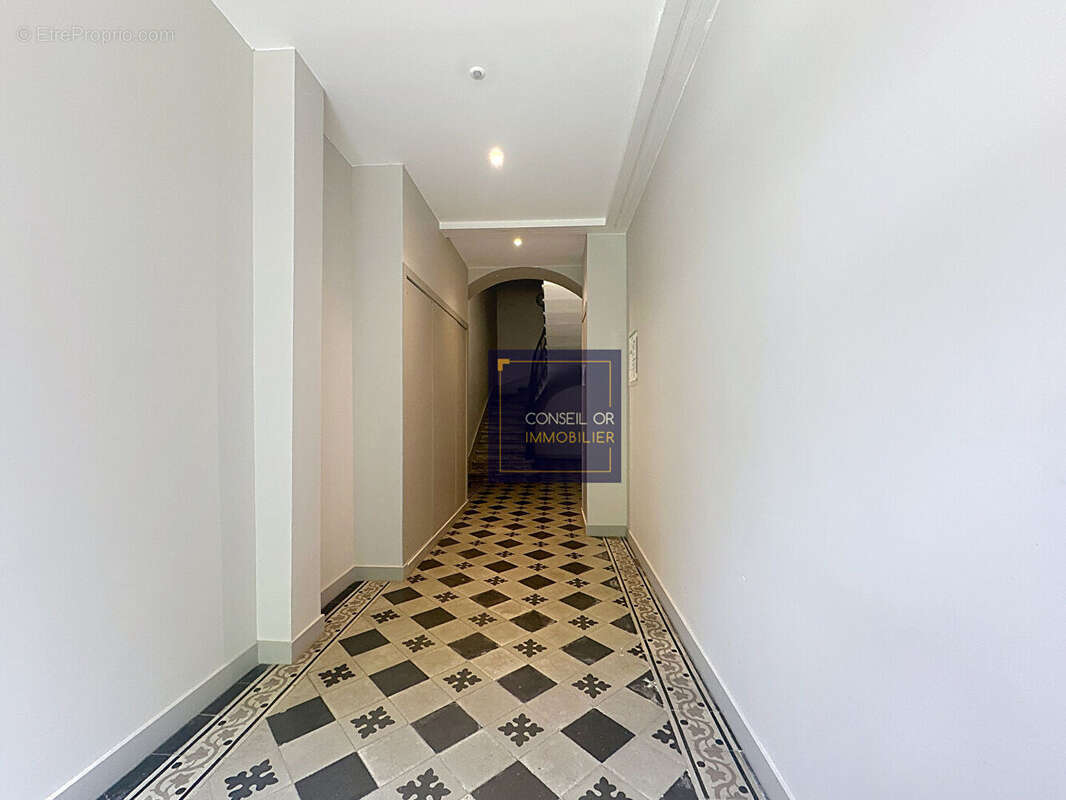 Appartement à SAINT-GENIS-LAVAL