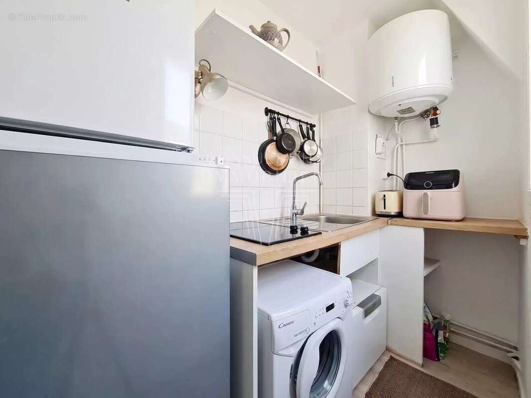 Appartement à PARIS-8E