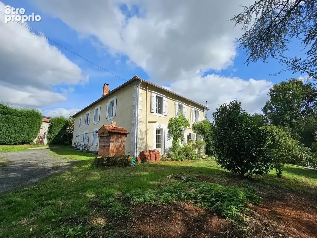 Une remarquable demeure historique offrant espace, caractère et jardin en bord de rivière. - photo 7