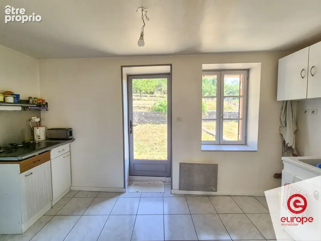 Maison 4 pièces de 100m2 avec jardin et dépendances à Domecy-sur-le-Vault - photo 6