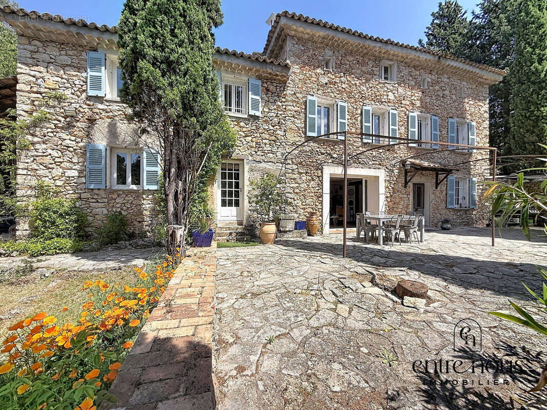 Photo 1 - Maison à LORGUES