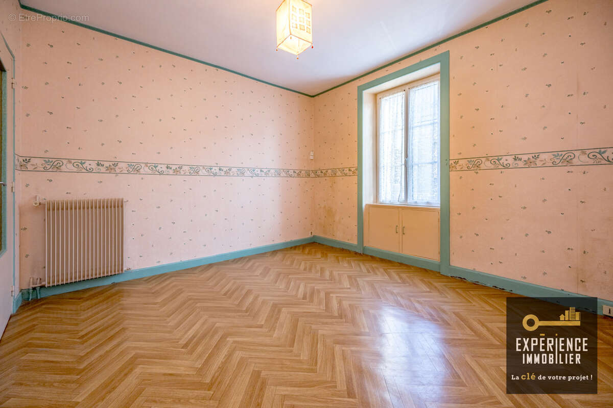 Maison à QUINTIN