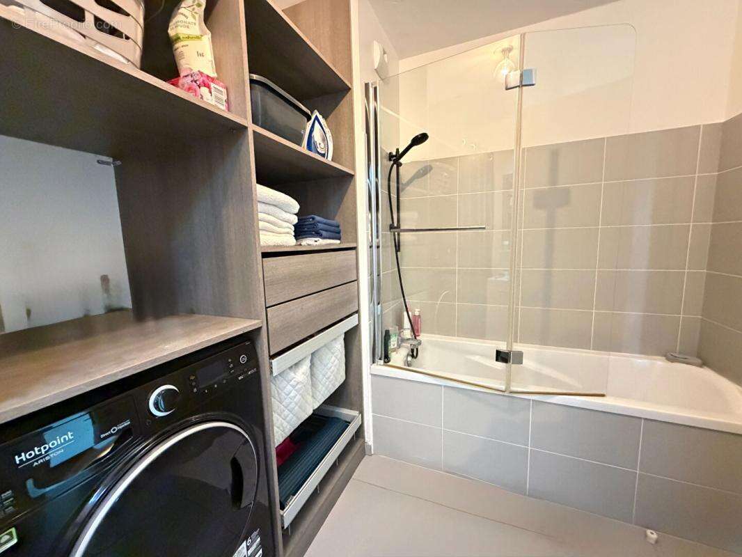 Appartement à LYON-8E