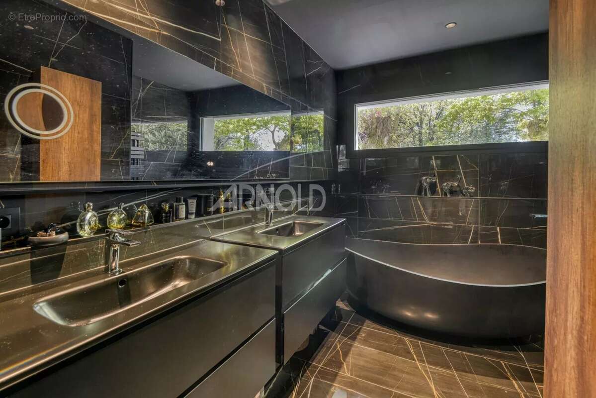 Maison à SUCE-SUR-ERDRE