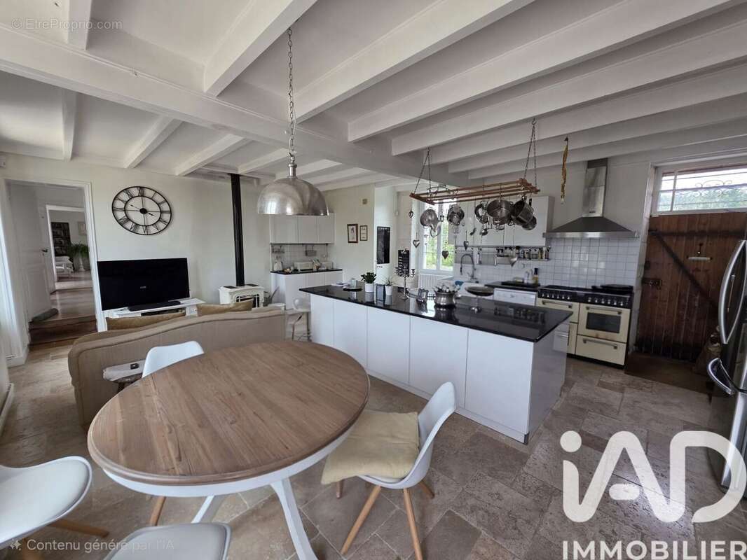 Photo 4 - Maison à COURCELLES