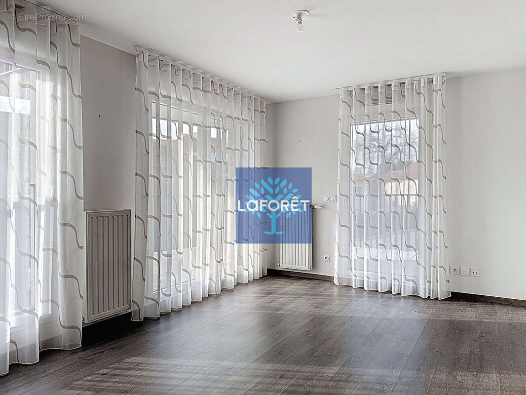 Appartement à OULLINS