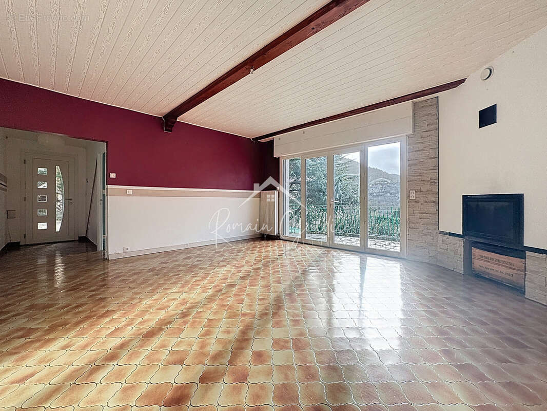 Maison à CREISSELS