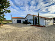 Maison à SAINT-GENIS-DE-SAINTONGE