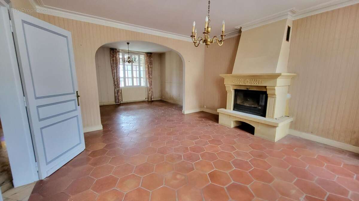 Maison à VILLEFRANCHE-DE-LONCHAT