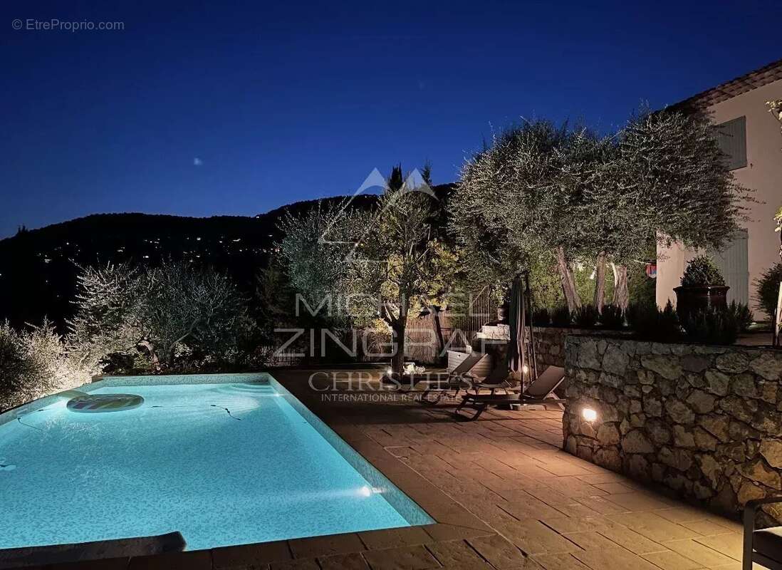 Maison à PEYMEINADE