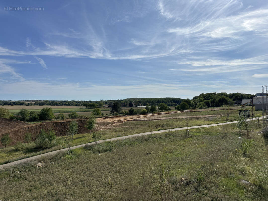 Terrain à MONTIGNY-LES-METZ
