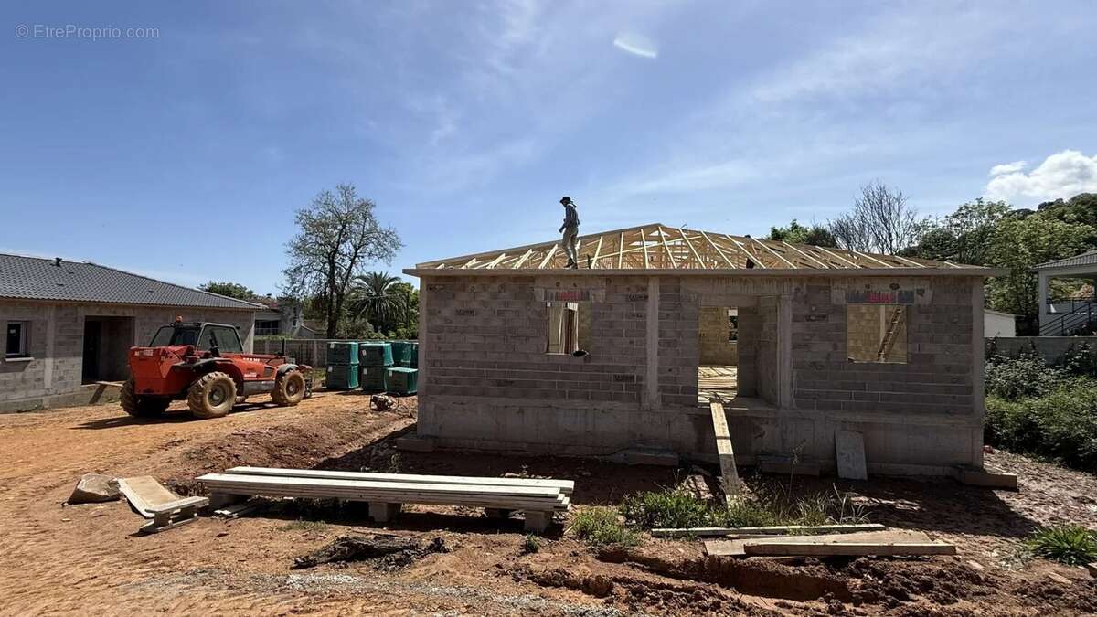 Maison à SANTA-LUCIA-DI-MORIANI